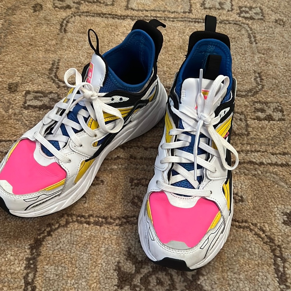 Fila chunky sneakers.